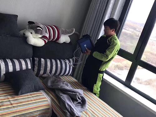 我們擁有素質(zhì)高,專業(yè)技術(shù)強(qiáng)的技術(shù)人員及專業(yè)資職的室內(nèi)環(huán)境檢測治